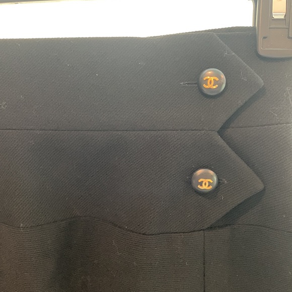 Vintage CHANEL Black Wool Silk Knee Length Skirt CC Logo Lining CC Buttons🖤 - Picture 13 of 16